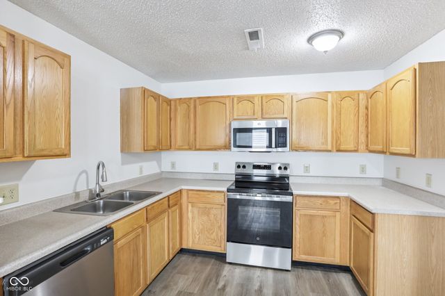 13355 Heroic Way, Fishers, IN 46037