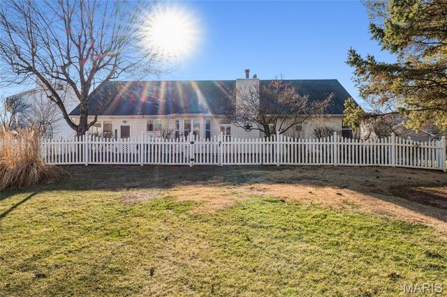 8 Winter Forest Court, O'fallon, MO 63366