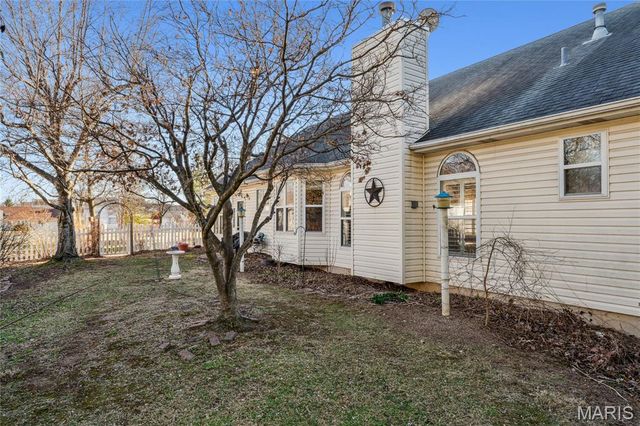 8 Winter Forest Court, O'fallon, MO 63366