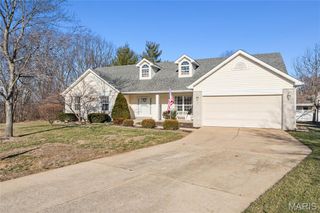 8 Winter Forest Court, O'fallon, MO 63366
