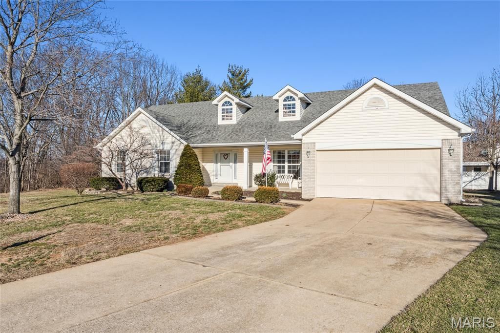 8 Winter Forest Court, O'fallon, MO 63366