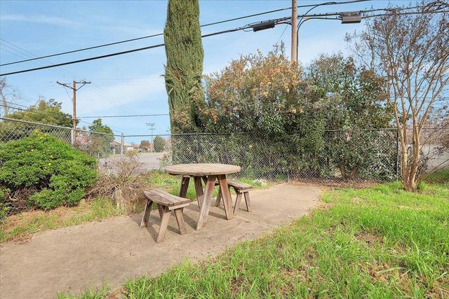 2269 Township Rd, Yuba City, CA 95993