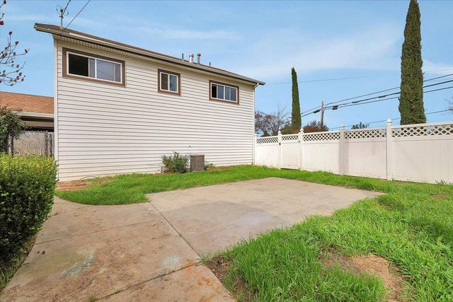 2269 Township Rd, Yuba City, CA 95993