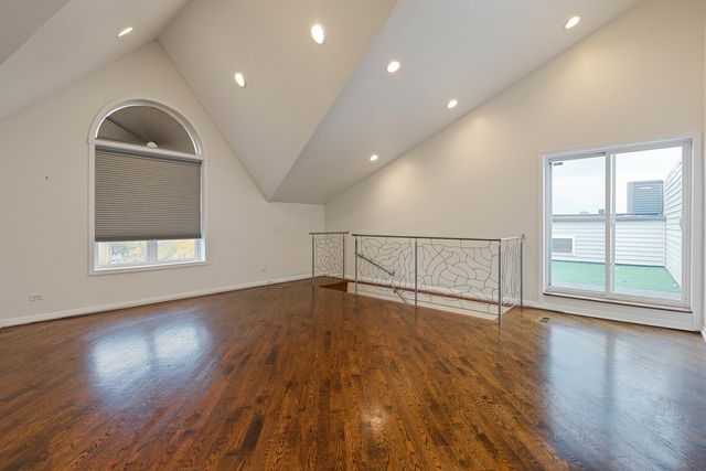 4800 S Saint Lawrence Avenue 3N, Chicago, IL 60615