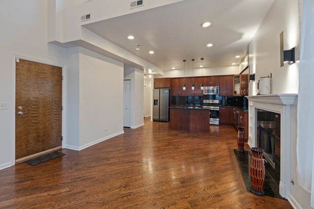 4800 S Saint Lawrence Avenue 3N, Chicago, IL 60615