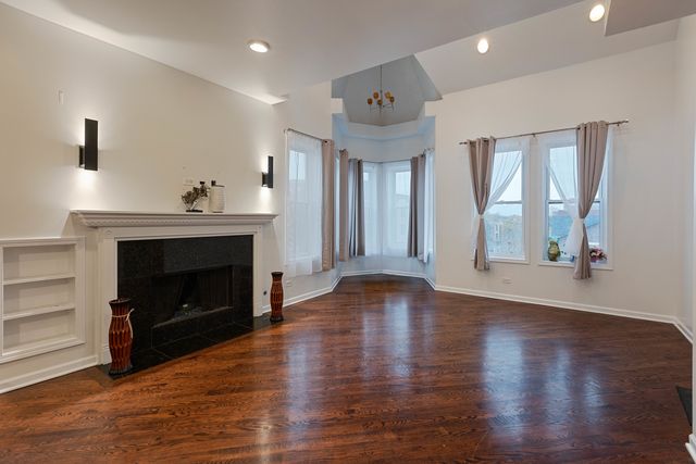 4800 S Saint Lawrence Avenue 3N, Chicago, IL 60615