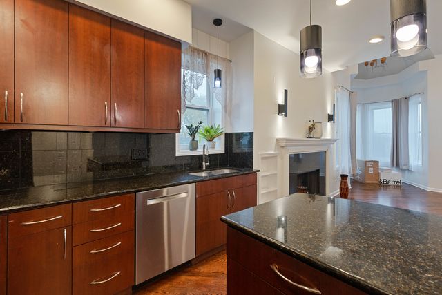 4800 S Saint Lawrence Avenue 3N, Chicago, IL 60615