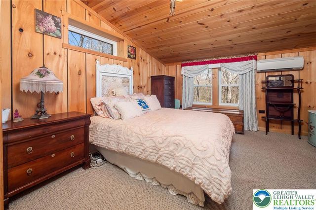 60 Gallaher Drive, Towamensing Twp, PA 18235