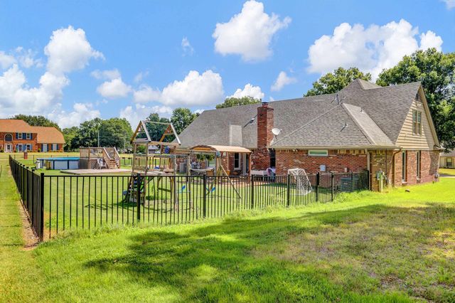 4045 BARTLETT COUNTRY RD, Bartlett, TN 38135