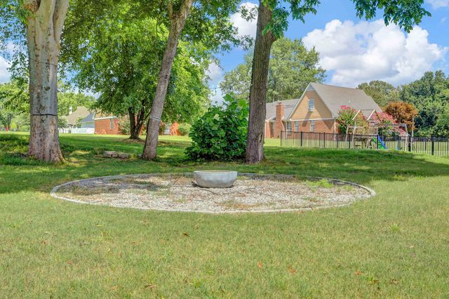 4045 BARTLETT COUNTRY RD, Bartlett, TN 38135