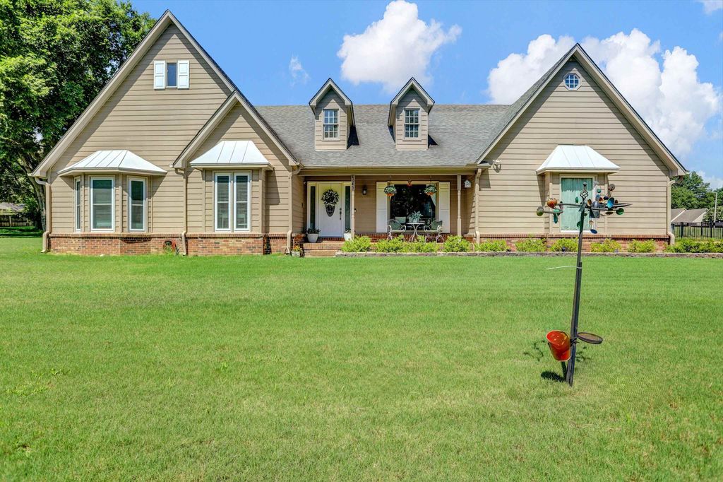 4045 BARTLETT COUNTRY RD, Bartlett, TN 38135