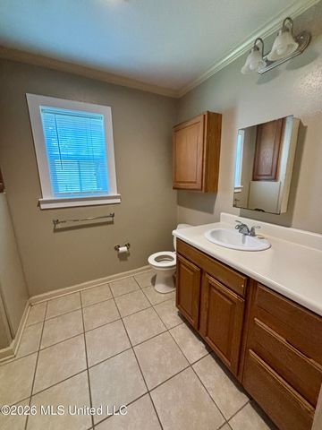 2535 N 12th Street, Ocean Springs, MS 39564
