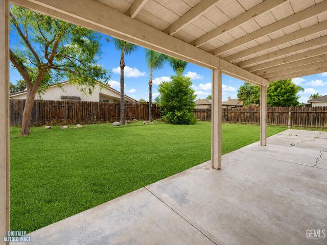 11008 Camino La Paz, Bakersfield, CA 93306