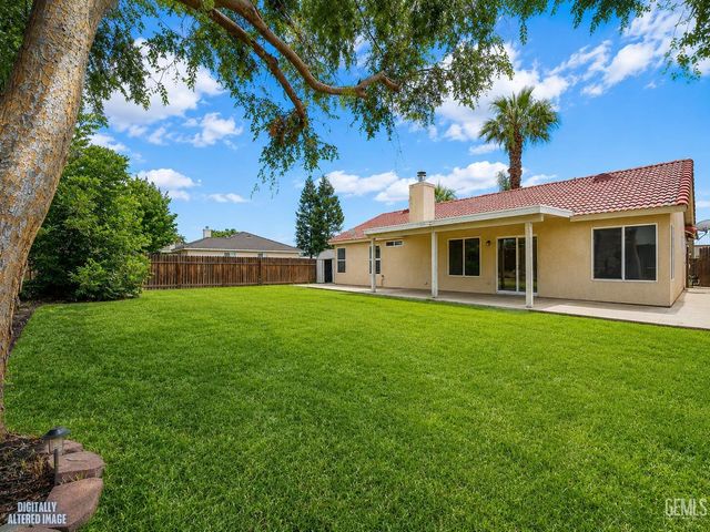 11008 Camino La Paz, Bakersfield, CA 93306
