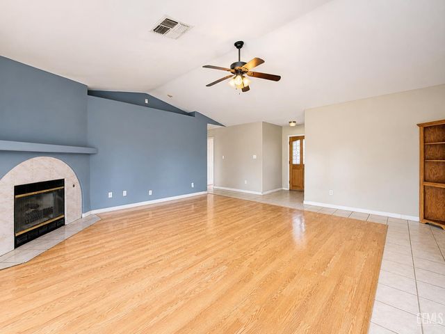 11008 Camino La Paz, Bakersfield, CA 93306