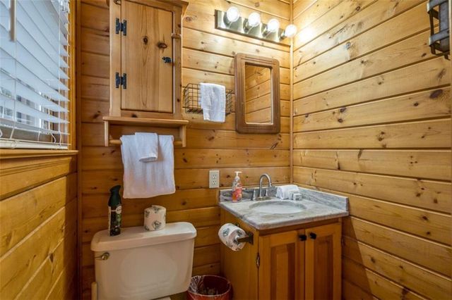 517 Ridge Road, Blue Ridge, GA 30513