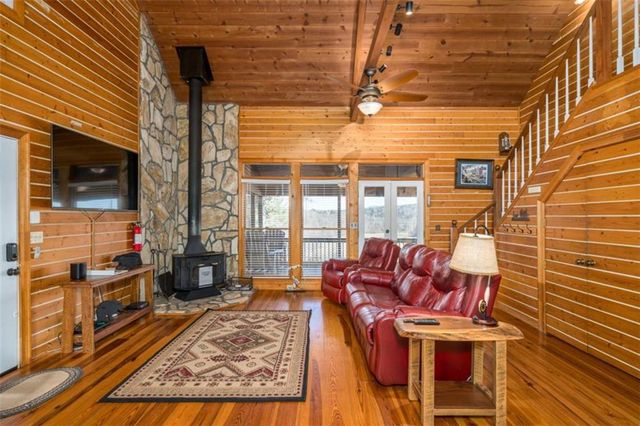 517 Ridge Road, Blue Ridge, GA 30513