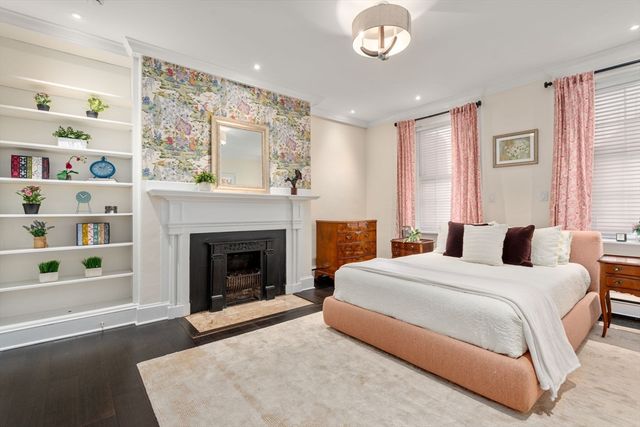 1 Chestnut Street 3B, Boston, MA 02108
