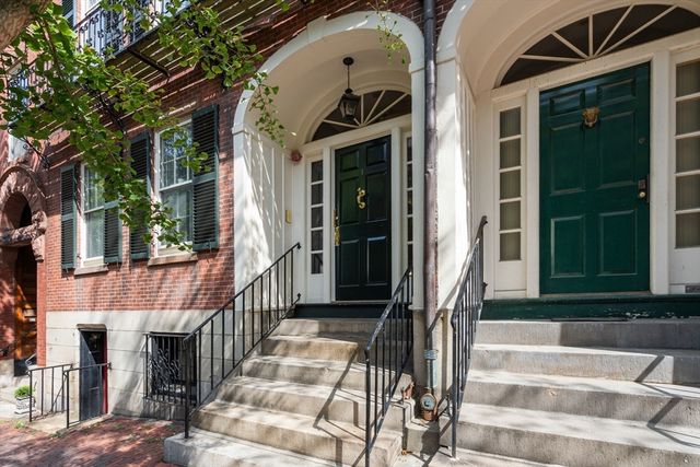 1 Chestnut Street 3B, Boston, MA 02108
