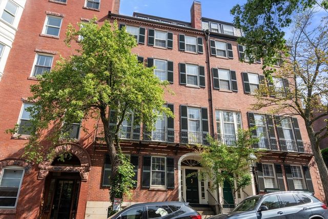 1 Chestnut Street 3B, Boston, MA 02108