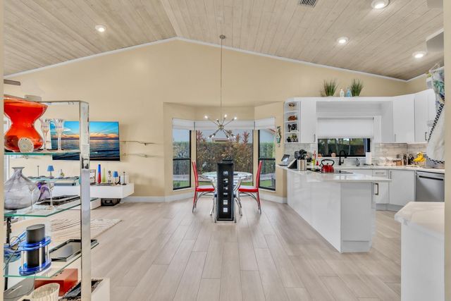 7640 NW 87th Avenue, Tamarac, FL 33321