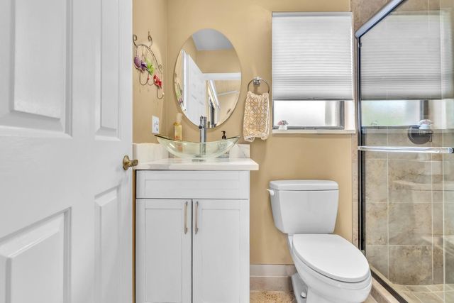 7640 NW 87th Avenue, Tamarac, FL 33321
