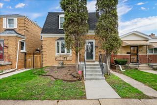 3835 Oak Park Avenue, Berwyn, IL 60402