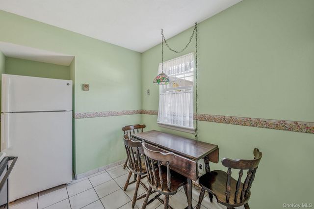 47 Harbor N, Amityville, NY 11701