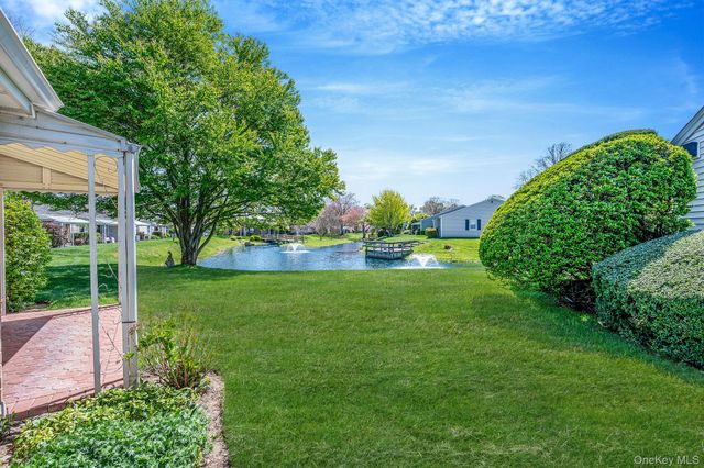 47 Harbor N, Amityville, NY 11701