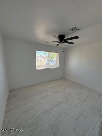3253 W PORT AU PRINCE Lane, Phoenix, AZ 85053