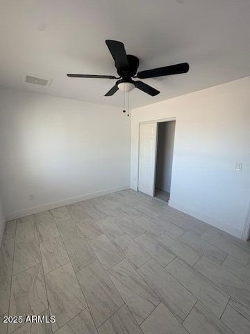 3253 W PORT AU PRINCE Lane, Phoenix, AZ 85053