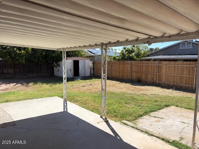 3253 W PORT AU PRINCE Lane, Phoenix, AZ 85053