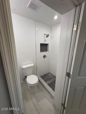 3253 W PORT AU PRINCE Lane, Phoenix, AZ 85053