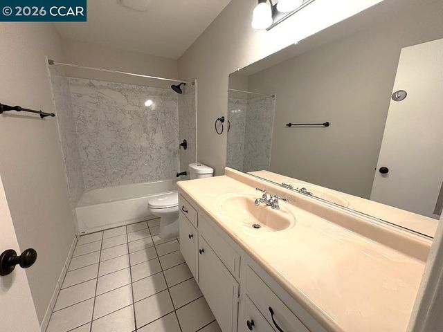 46 Meadowbrook Circle, Pittsburg, CA 94565