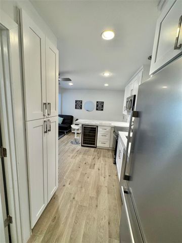 412 Pacific Street 11A, Houston, TX 77006