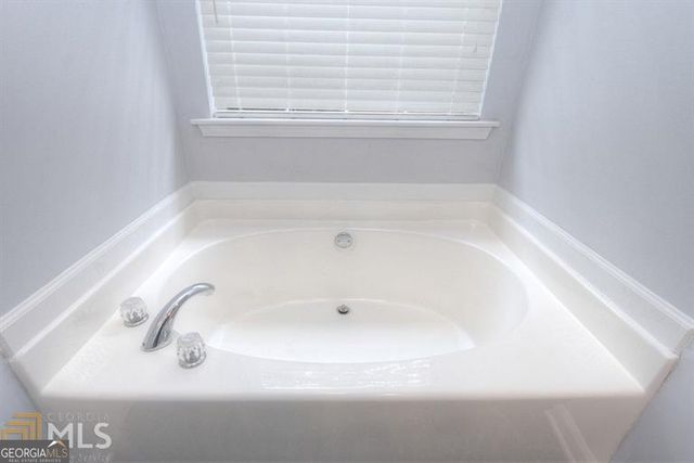 3284 Rockwalk Terrace, Loganville, GA 30052