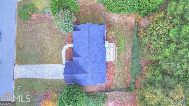 3284 Rockwalk Terrace, Loganville, GA 30052