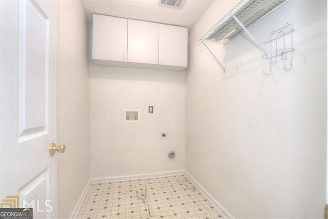 3284 Rockwalk Terrace, Loganville, GA 30052