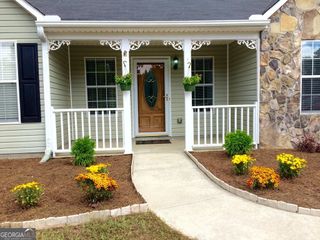 3284 Rockwalk Terrace, Loganville, GA 30052