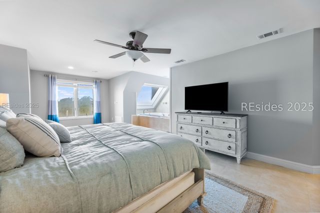 13 Harbourside Ln Apt 7165, Hilton Head Island, SC 29928