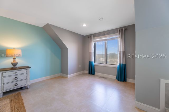 13 Harbourside Ln Apt 7165, Hilton Head Island, SC 29928