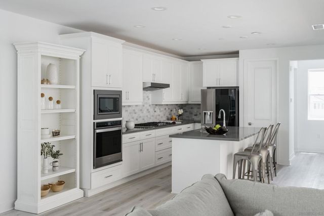 8011 Rubicon Way, San Diego, CA 92126