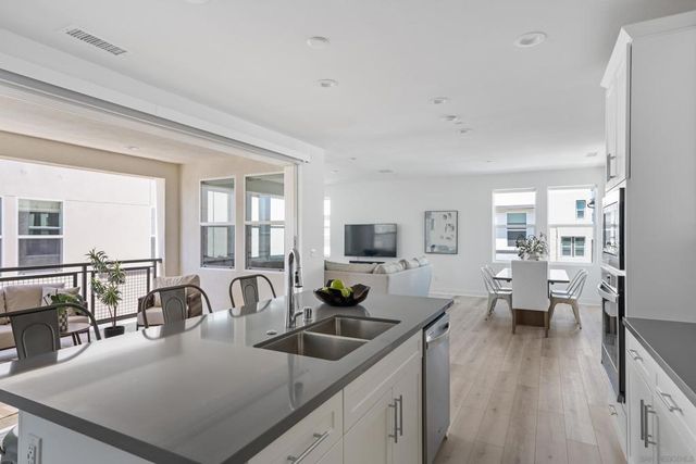 8011 Rubicon Way, San Diego, CA 92126