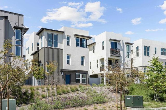 8011 Rubicon Way, San Diego, CA 92126