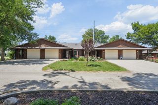 140 35th St Drive SE 2, Cedar Rapids, IA 52403