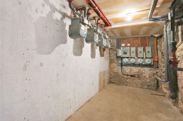 1424 Astoria Boulevard 6, Astoria, NY 11102