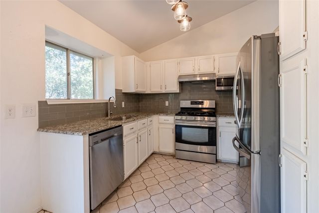 8202 Avocet DR, Austin, TX 78745