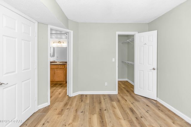 355 Lakepointe Dr Unit 102, Altamonte Springs, FL 32701