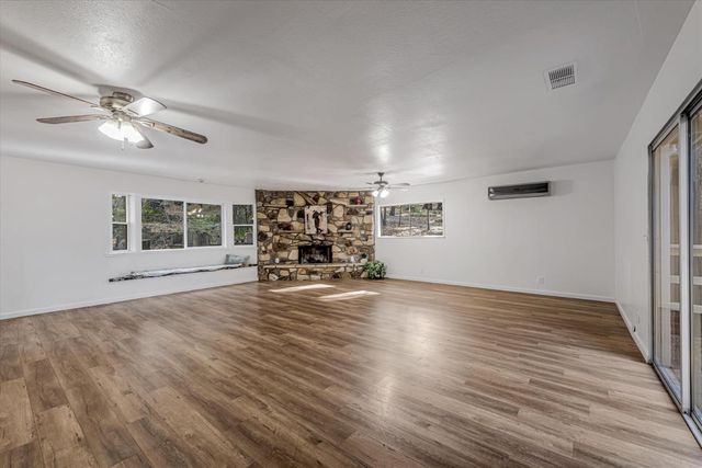 2900 Shady Ln, Pollock Pines, CA 95726