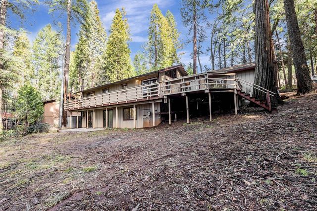 2900 Shady Ln, Pollock Pines, CA 95726